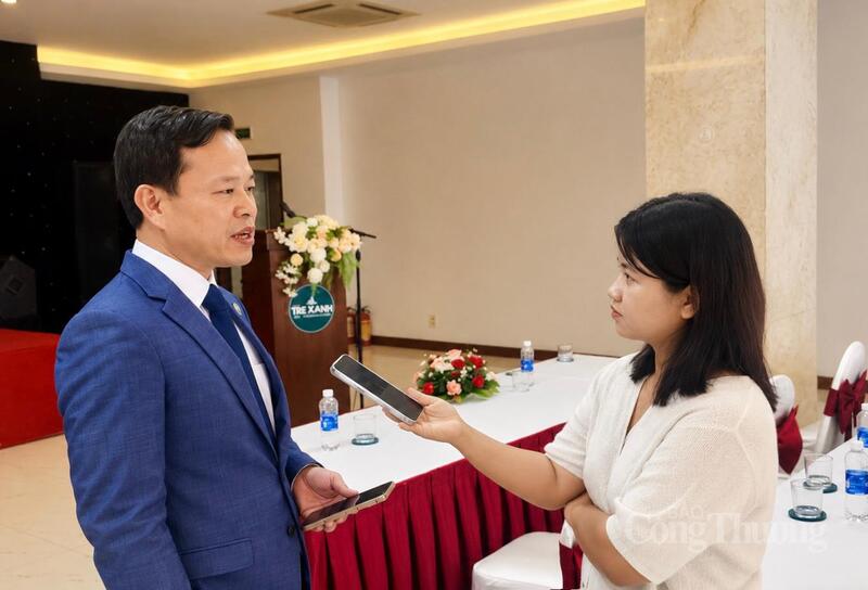 Ông Trần Văn Tân Cương - Tổng Giám đốc Công ty TNHH Halal Quốc gia Việt Nam trao đổi với phóng viên Liên Minh OK VIP Giải Trí Cá Cược World Cup 2026.