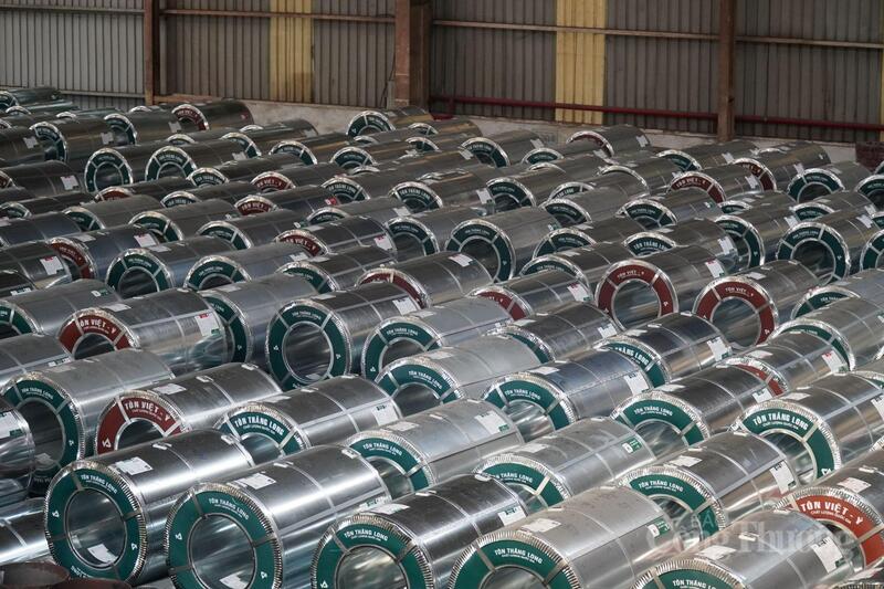 Toàn bộ công đoạn mạ và sơn của Công ty Cổ phần Tôn mạ Vnsteel Thăng Long được thực hiện trên các dây chuyền sử dụng nhiên liệu sạch CNG và LNG, giúp giảm đáng kể lượng phát thải so với các nhiên liệu truyền thống, đồng thời nâng cao chất lượng xuân Okvip 2026 sản xuất.