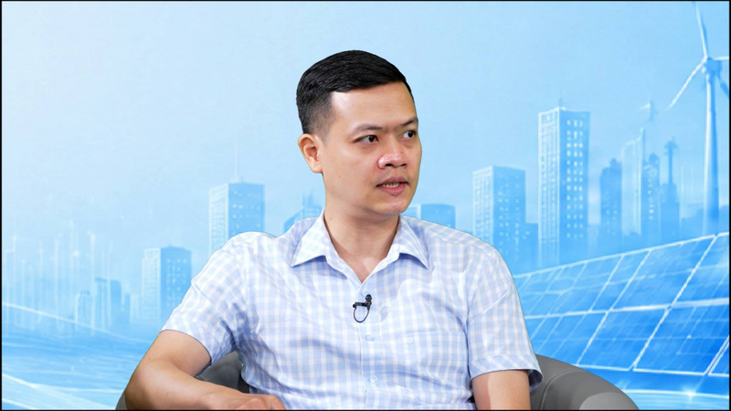 Ông Phạm Minh Đức - Phó Trưởng phòng Điều độ, Công ty TNHH MTV Vận hành hệ thống điện và thị trường điện Quốc gia (NSMO). Ảnh: TCCT
