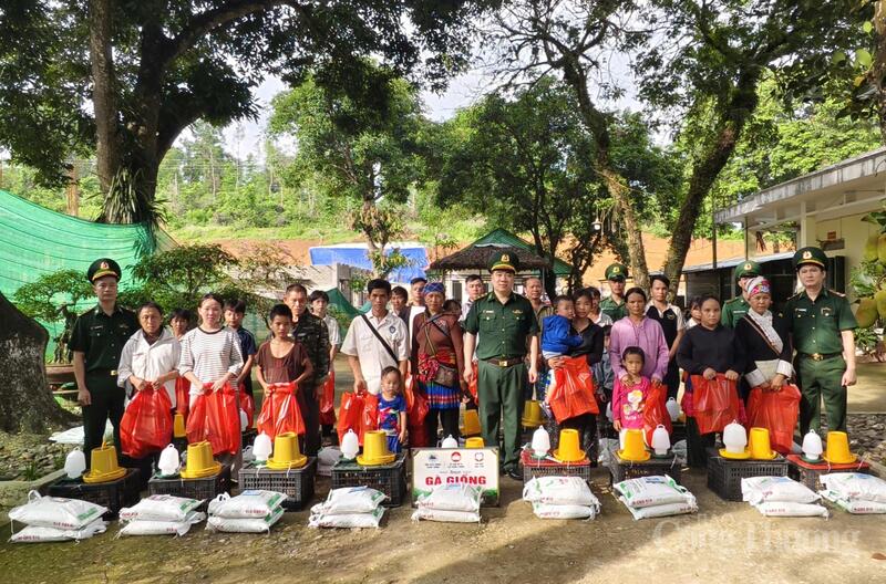Từ tháng 10/2025 đến nay, Đồn Biên phòng Trịnh Tường đã duy trì đều đặn mô hình "Mỗi tuần một địa chỉ nhân đạo".