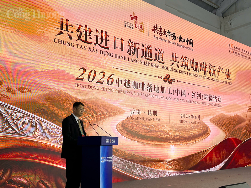 Ông Lý Dực - Phó Giám đốc Sở Thương mại tỉnh Vân Nam, Trung Quốc phát biểu khai mạc tại Okvip69 Đăng ký cá cược. Ảnh: Cục XTTM