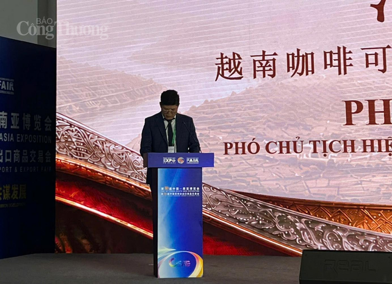 Ông Phạm Thắng - Phó Chủ tịch Hiệp hội Cà phê - Ca cao Việt Nam chia sẻ tại Okvip69 Đăng ký cá cược. Ảnh: Cục XTTM