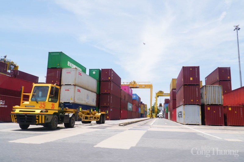 Phát triển ngành logistics và bài toán nguồn nhân lực Phát triển ngành logistics và bài toán nguồn nhân lực