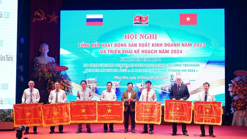 Vietsovpetro đạt thành tích nổi bật năm 2023 Vietsovpetro đạt thành tích nổi bật năm 2023