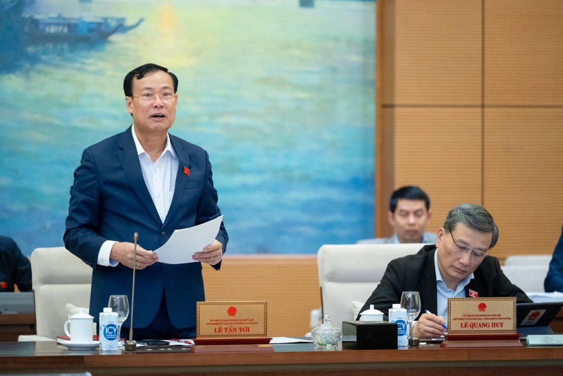 Chủ nhiệm Ủy ban Quốc phòng và An ninh Lê Tấn Tới Chủ nhiệm Ủy ban Quốc phòng và An ninh Lê Tấn Tới