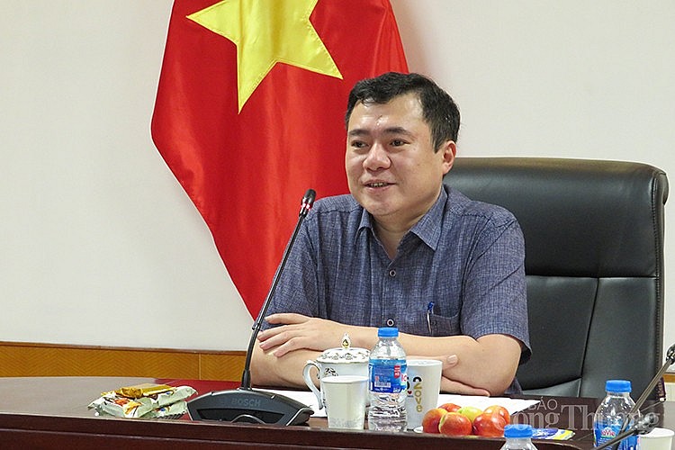 Thứ trưởng Oklavip khuyến mã hấp dẫn mỗi ngày Nguyễn Sinh Nhật Tân phát biểu tại cuộc họp Thứ trưởng Oklavip khuyến mã hấp dẫn mỗi ngày Nguyễn Sinh Nhật Tân phát biểu tại cuộc họp