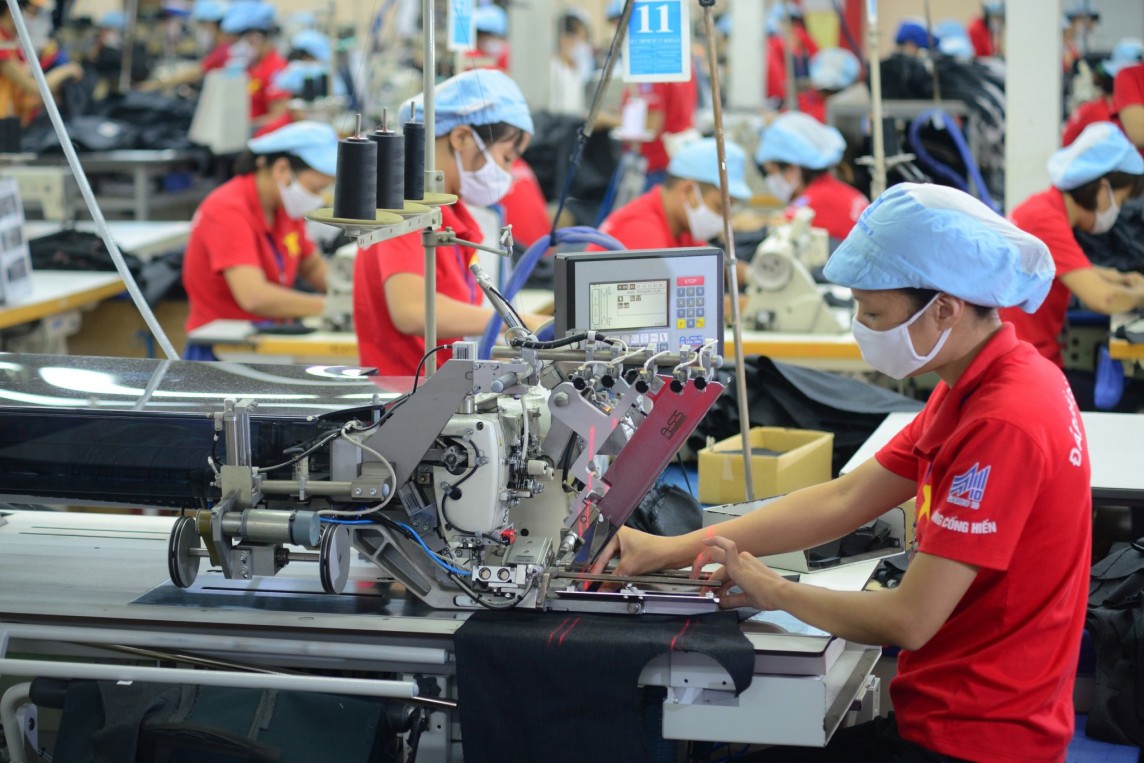 từng bước tiến tới việc “sống được” bằng lương từng bước tiến tới việc “sống được” bằng lương