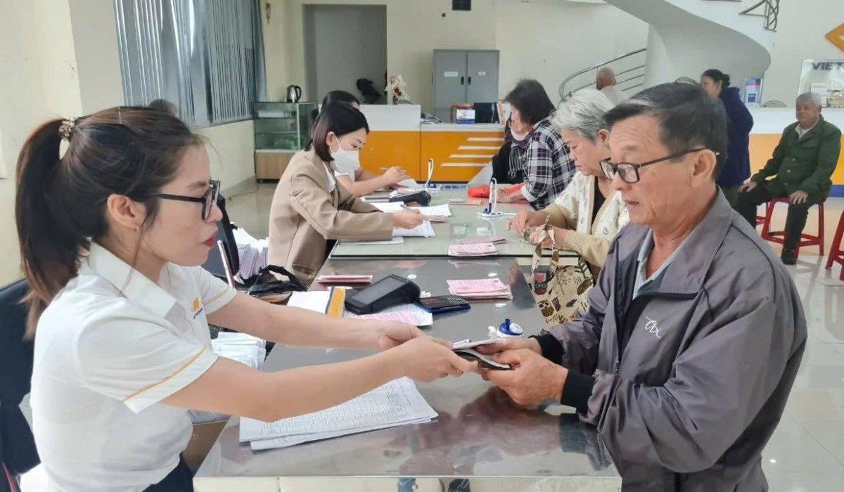 tăng lương hưu tăng lương hưu
