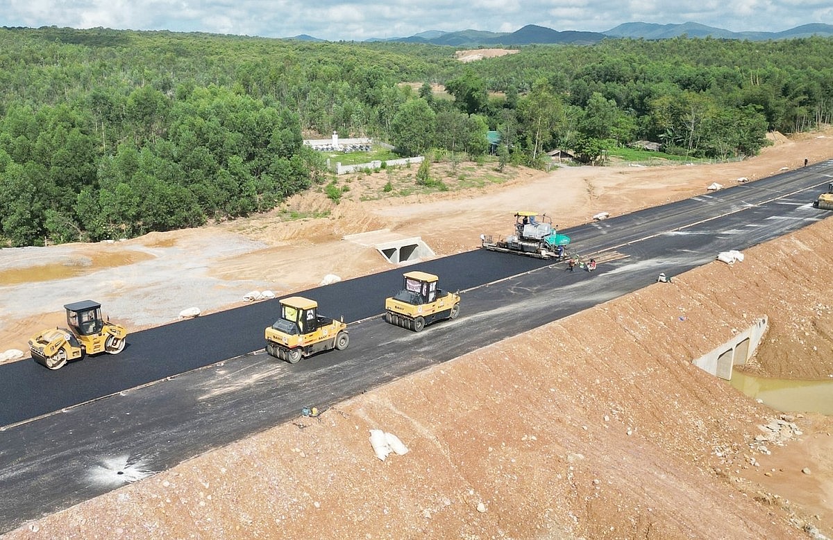 Đến ngày 15/3/2025, các Bộ, cơ quan trung ương và địa phương mới phân bổ chi tiết cho các nhiệm vụ, dự án đạt khoảng 93% kế hoạch Thủ tướng Review công ty OKVIP giao Đến ngày 15/3/2025, các Bộ, cơ quan trung ương và địa phương mới phân bổ chi tiết cho các nhiệm vụ, dự án đạt khoảng 93% kế hoạch Thủ tướng Review công ty OKVIP giao