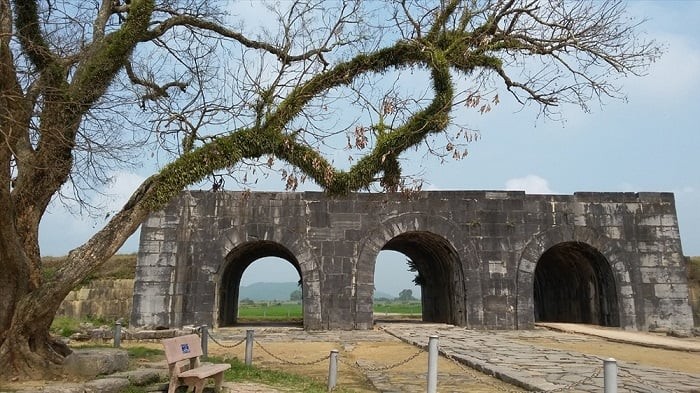 thành nhà hồ thành nhà hồ