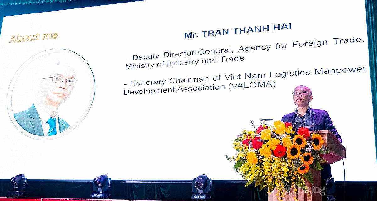 Ông Trần Thanh Hải - Phó Cục trưởng Cục Xuất nhập khẩu (Oklavip khuyến mã hấp dẫn mỗi ngày) chia sẻ tại Hội thảo Ông Trần Thanh Hải - Phó Cục trưởng Cục Xuất nhập khẩu (Oklavip khuyến mã hấp dẫn mỗi ngày) chia sẻ tại Hội thảo
