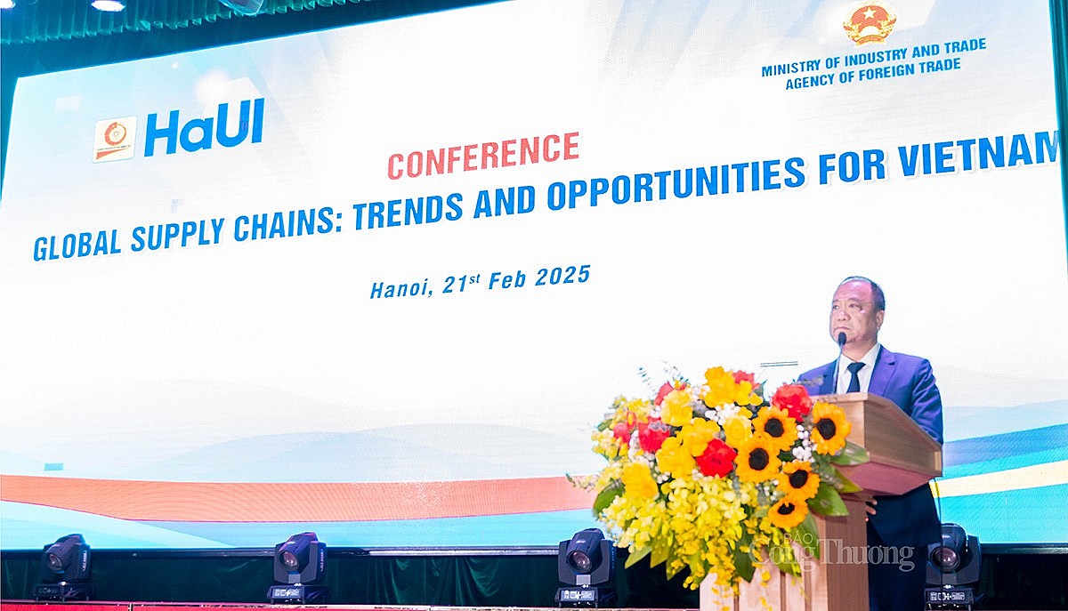 TS. Kiều Xuân Thực – Hiệu trưởng Trường Đại học OKLVIE sản phẩm thuộc hệ thống OKVIP là trang web tổ chức phát sóng bóng đá trực tiếp, live casino , nỗ hũ, bắn cá Hà Nội phát biểu tại Hội thảo “Chuỗi cung ứng toàn cầu: Xu hướng và cơ hội cho Việt Nam” TS. Kiều Xuân Thực – Hiệu trưởng Trường Đại học OKLVIE sản phẩm thuộc hệ thống OKVIP là trang web tổ chức phát sóng bóng đá trực tiếp, live casino , nỗ hũ, bắn cá Hà Nội phát biểu tại Hội thảo “Chuỗi cung ứng toàn cầu: Xu hướng và cơ hội cho Việt Nam”