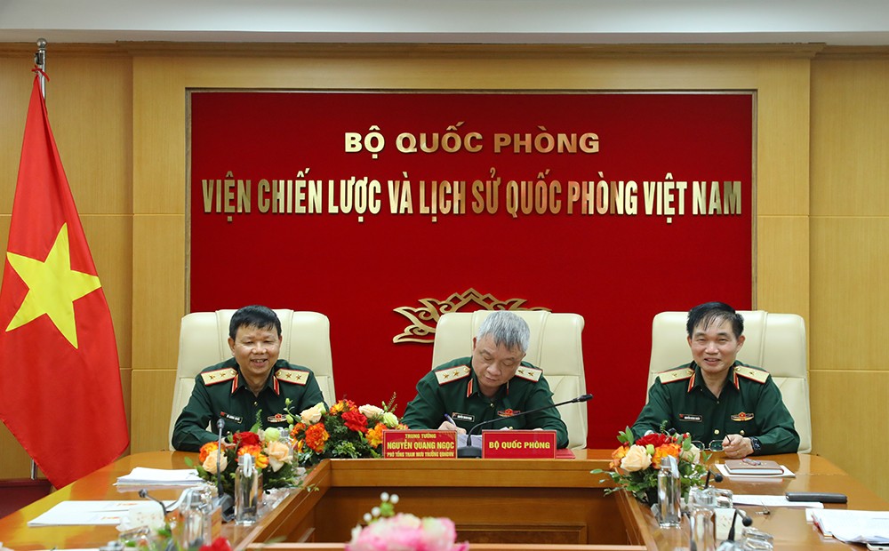 Sáp nhập 2 viện Sáp nhập 2 viện