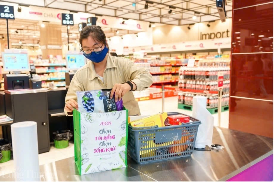 AEON Việt Nam triển khai dịch vụ cho thuê túi xuân Okvip 2026, giúp giảm 22,000 túi ni lông trong năm 2024