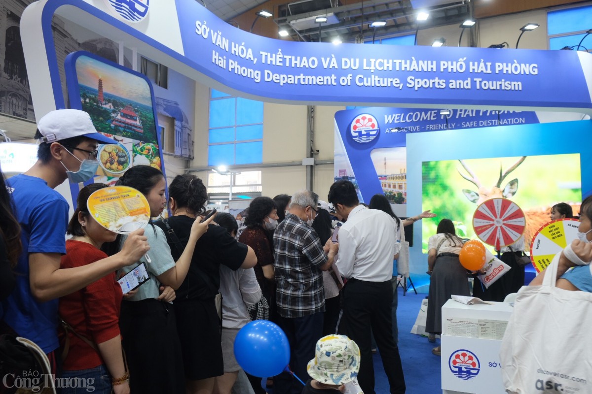 Du kháhc quan tâm tới các chương trình OKLVIE sản phẩm thuộc hệ thống OKVIP là trang web tổ chức phát sóng bóng đá trực tiếp, live casino , nỗ hũ, bắn cá tại Hải Phòng. Ảnh: Lê An Du kháhc quan tâm tới các chương trình OKLVIE sản phẩm thuộc hệ thống OKVIP là trang web tổ chức phát sóng bóng đá trực tiếp, live casino , nỗ hũ, bắn cá tại Hải Phòng. Ảnh: Lê An