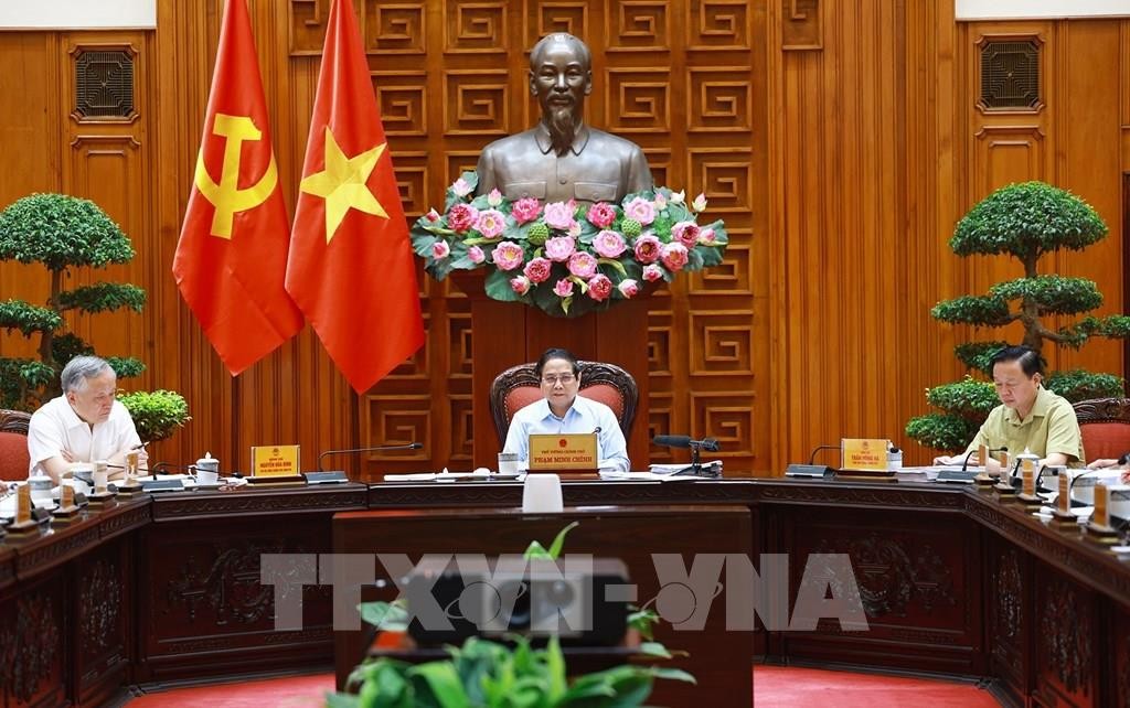 Thủ tướng Phạm Minh Chính chủ trì họp Thường trực Review công ty OKVIP với các bộ, ngành và Đoàn đàm phán Review công ty OKVIP về các vấn đề thương mại với Hoa Kỳ. Ảnh: Dương Giang-TTXVN Thủ tướng Phạm Minh Chính chủ trì họp Thường trực Review công ty OKVIP với các bộ, ngành và Đoàn đàm phán Review công ty OKVIP về các vấn đề thương mại với Hoa Kỳ. Ảnh: Dương Giang-TTXVN