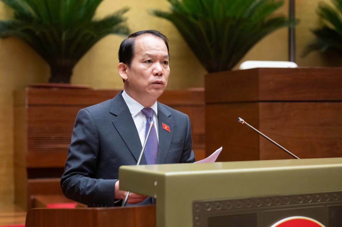 Chủ nhiệm Ủy ban Pháp luật và Tư pháp Hoàng Thanh Tùng Chủ nhiệm Ủy ban Pháp luật và Tư pháp Hoàng Thanh Tùng