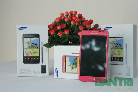 Những smartphone màn hình “khủng” ấn tượng
