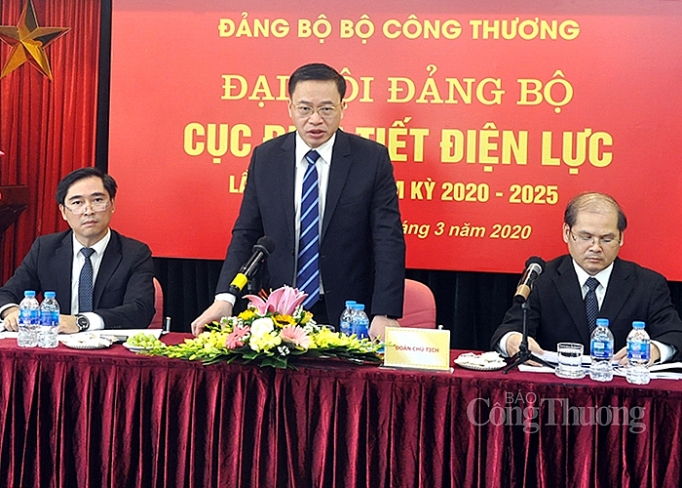 nhung diem sang ve xay dung va phat trien thi truong dien viet nam