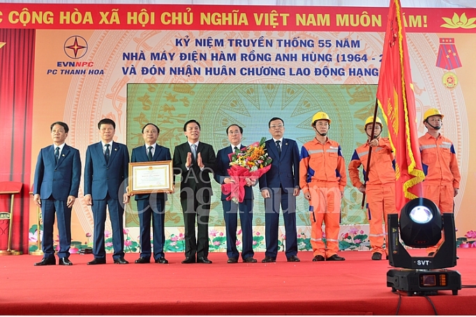 pc thanh hoa don nhan huan chuong lao dong hang nhat