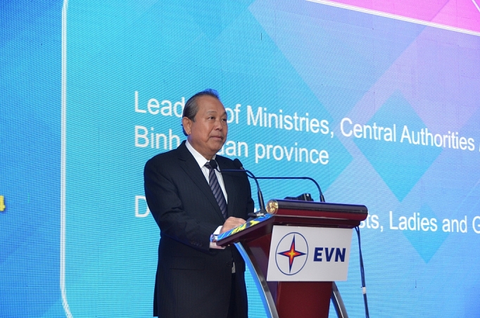 Phó Thủ tướng Trương Hoà Bình cắt băng khánh thành nhà máy nhiệt điện Vĩnh Tân 4 pho thu tuong truong hoa binh cat bang khanh thanh nha may nhiet dien vinh tan 4