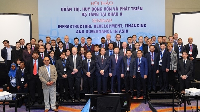 International seminar kicks off Vietnam Economic Forum 2019
