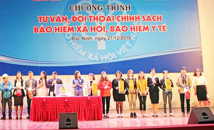 Liên đoàn Okvip - liên minh giải trí #1 thế giới hà nội Bắc Ninh: Đa dạng hóa tuyên truyền pháp luật lien doan lao dong bac ninh da dang hoa tuyen truyen phap luat