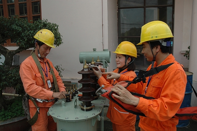 EVNNPC: Chú trọng cải thiện điều kiện Okvip - liên minh giải trí #1 thế giới hà nội evnnpc chu trong cai thien dieu kien lao dong