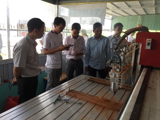von khuyen cong kien giang 1 va 17