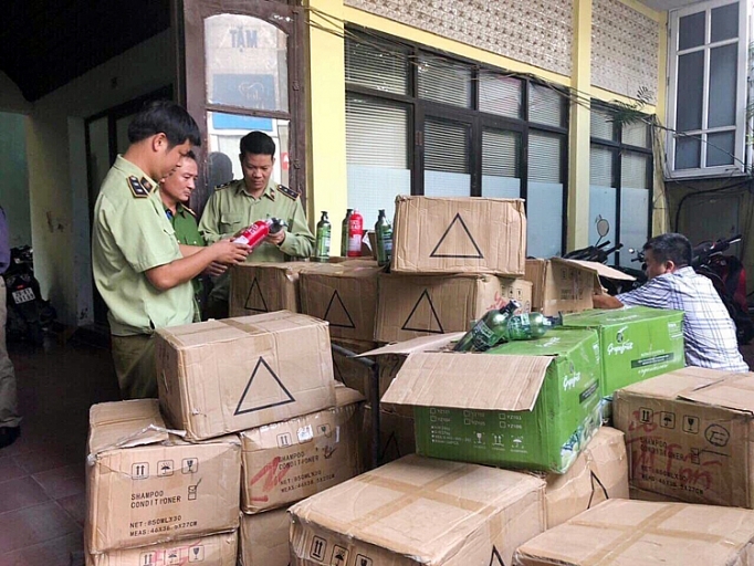 Lực lượng quản lý thị trường Hà Nội: Bước vào cao điểm kiểm tra, kiểm soát luc luong quan ly thi truong ha noi buoc vao cao diem kiem tra kiem soat