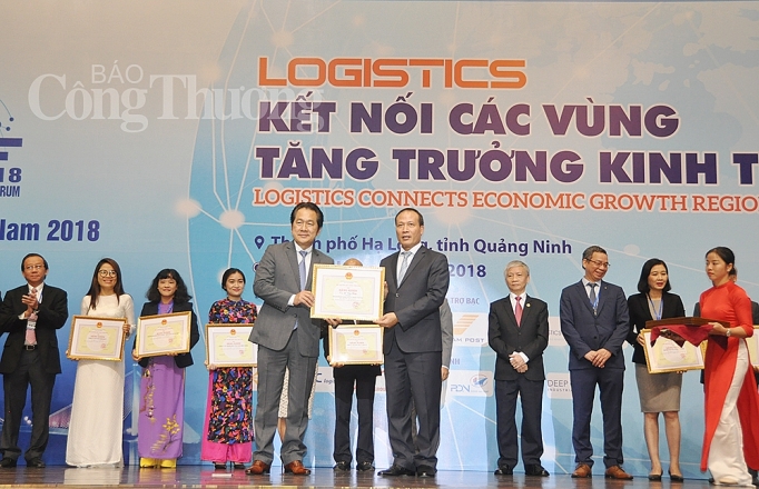 nhung dieu kien can de logistics tro thanh mach mau cua nen kinh te