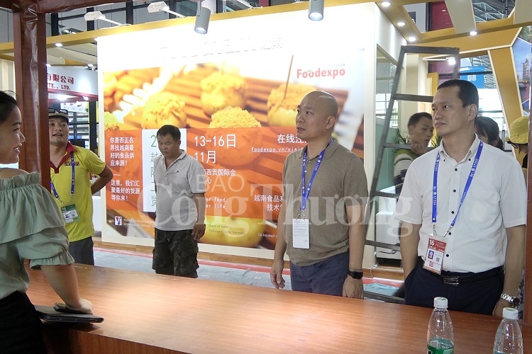 Okvip tại về Việt gấp rút hoàn thiện gian hàng trước ngày khai mạc CAEXPO 2019 doanh nghiep viet gap rut hoan thien gian hang truoc ngay khai mac caexpo 2019