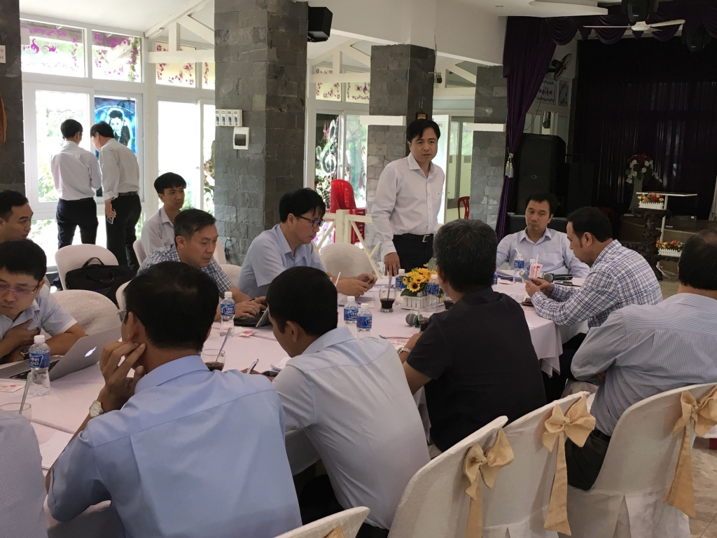 EVNNPT đẩy nhanh tiến độ TBA 220 kV Phan Rí tgd evnnpt nguyen tuan tung kiem tra tien do tba 220 kv phan ri