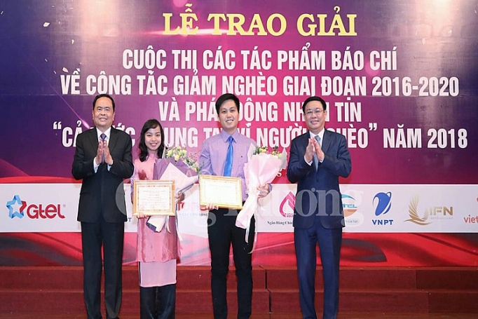Nhiều tác phẩm báo chí đạt giải về công tác giảm nghèo giai đoạn 2016-2020 nhieu tac pham bao chi dat giai ve cong tac giam ngheo giai doan 2016 2020