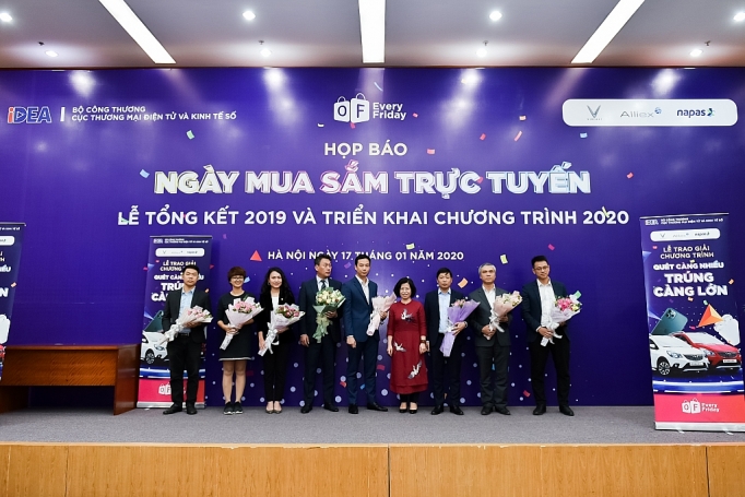 nam 2020 chuong trinh online friday trien khai vao thu sau hang tuan
