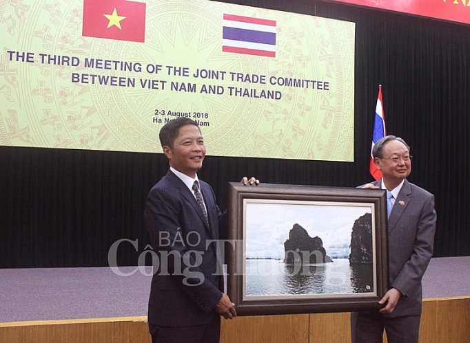 Thương mại Việt Nam - Thái Lan hướng đến 20 tỷ USD vào năm 2020 thuong mai viet nam thai lan huong den 20 ty usd vao nam 2020
