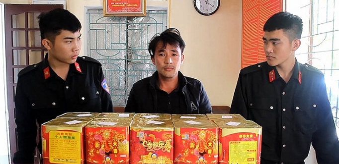 Chống buôn lậu, hàng giả tại Nghệ An: Triệt phá điểm nóng chong buon lau hang gia tai nghe an triet pha diem nong