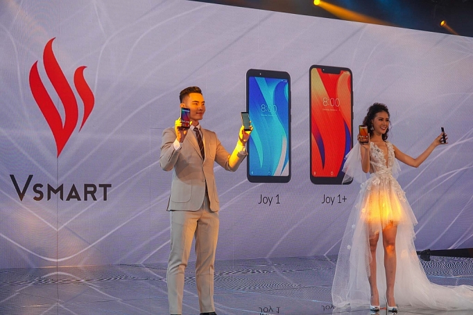 Điện thoại Vsmart đang chiếm thị phần của các hãng điện thoại Trung Quốc dien thoai vsmart dang chiem thi phan cua cac hang dien thoai trung quoc