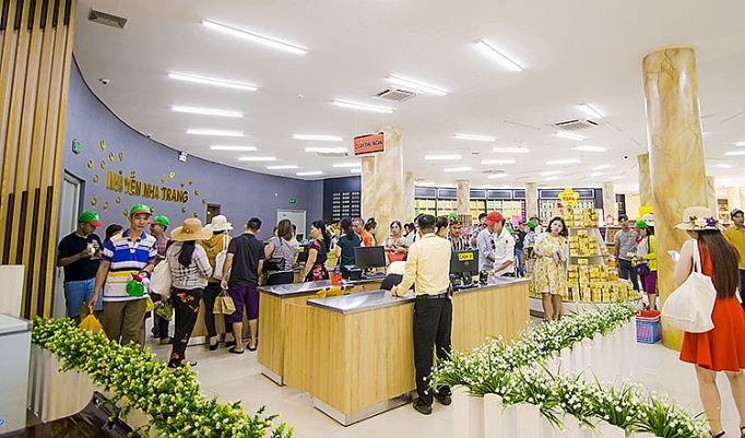 le hoi sac mau lang yen tung bung don festival bien