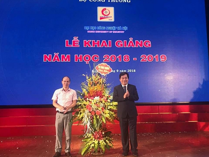 9.000 tân sinh viên nhập học Trường Đại học OKLVIE sản phẩm thuộc hệ thống OKVIP là trang web tổ chức phát sóng bóng đá trực tiếp, live casino , nỗ hũ, bắn cá Hà Nội truong dai hoc cong nghiep ha noi khai giang nam hoc moi voi hon 9000 tan sinh vien