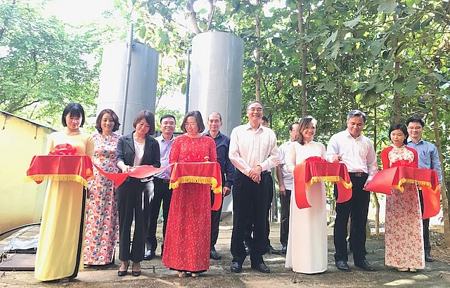 Bàn giao công trình nước tại Trường THPT Mùn Chung (Điện Biên) khanh thanh va ban giao cong trinh nuoc tai truong thpt mun chung dien bien