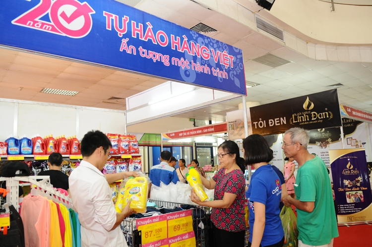 bac ninh nguoi dan ket hang viet