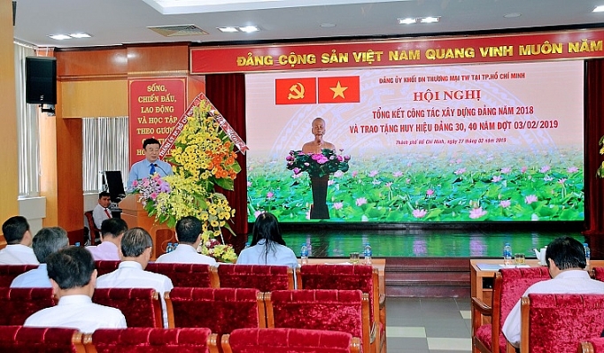 Đảng ủy Khối DNTMTƯ tại TP. Hồ Chí Minh: Phấn đấu vượt các chỉ tiêu trong 2019 dang uy khoi dntmtu tai tp ho chi minh phan dau vuot cac chi tieu trong 2019