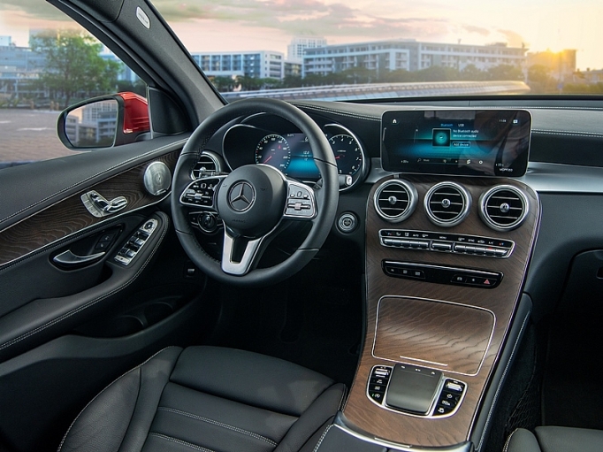 Mercedes-Benz Việt Nam giới thiệu phiên bản mới của mẫu xe thể thao đa dụng hạng sang mercedes benz viet nam gioi thieu phien ban moi cua mau xe the thao da dung hang sang