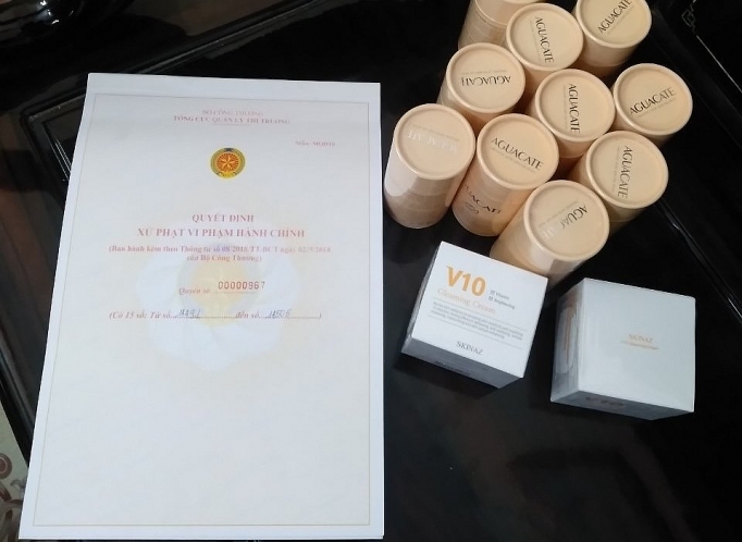 Queen cosmetics bị lập biên bản và thu giữ hàng hóa mỹ phẩm nhập lậu queen cosmetics bi lap bien ban va thu giu hang hoa my pham nhap lau