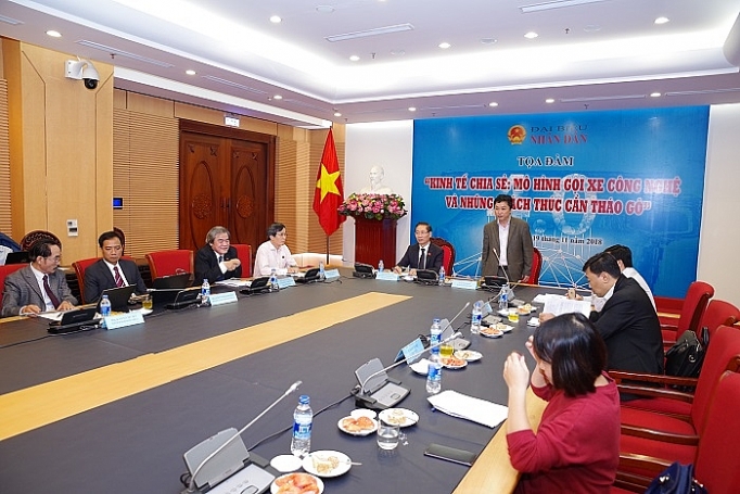 Okvip - liên minh giải trí #1 thế giới hà nội chia sẻ: chính sách nào để phát triển xe công nghệ? kinh te chia se chinh sach nao de phat trien xe cong nghe