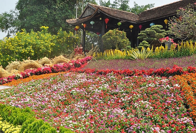 them diem tham quan du xuan hap dan cho nguoi dan mien tay nam bo