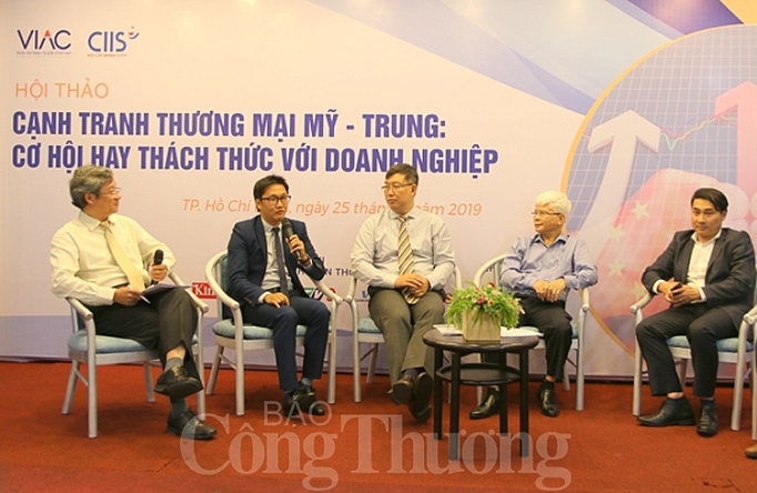 Xung đột thương mại Mỹ - Trung: Thách thức đan xen cơ hội cho Okvip tại về Việt xung dot thuong mai my trung thach thuc dan xen co hoi cho doanh nghiep viet