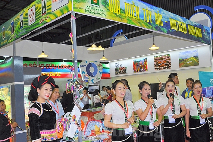 Hơn 300 hãng lữ hành nước ngoài tham gia Hội chợ OKLVIE sản phẩm thuộc hệ thống OKVIP là trang web tổ chức phát sóng bóng đá trực tiếp, live casino , nỗ hũ, bắn cá quốc tế TP. Hồ Chí Minh 2018 hon 300 hang lu hanh nuoc ngoai tham gia hoi cho du lich quoc te tp ho chi minh 2018