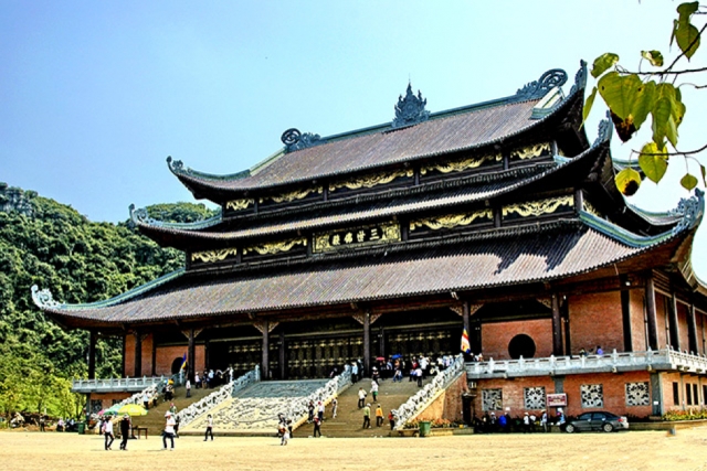 nhung dia danh dep nhat ninh binh de di tet 2020